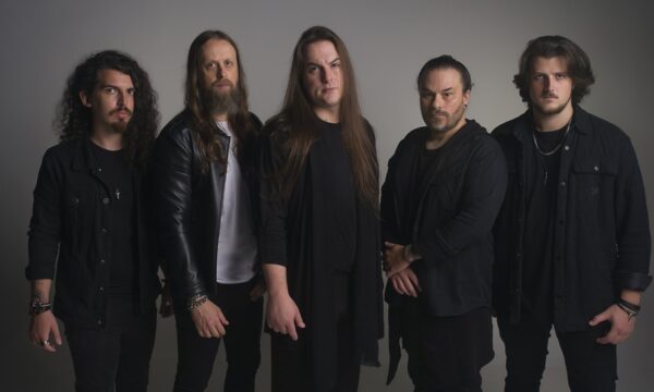Hibria corrige rota com novo vocalista em ‘On the Shortness of Life’