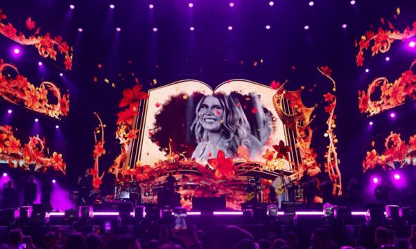 Henrique & Juliano fazem homenagem a Marília Mendonça em São Paulo | Gshow