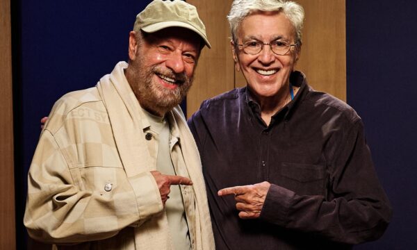 João Bosco grava com Caetano Veloso música que compôs com Chico Buarque