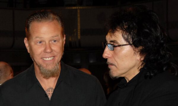 Tony Iommi é a grande inspiração de James Hetfield, segundo o próprio músico do Metallica