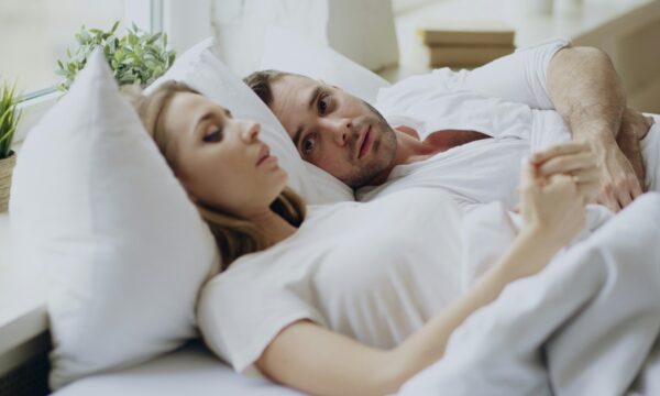O que é sexsonia ou sonambulismo sexual? Especialistas explicam causas e tratamentos