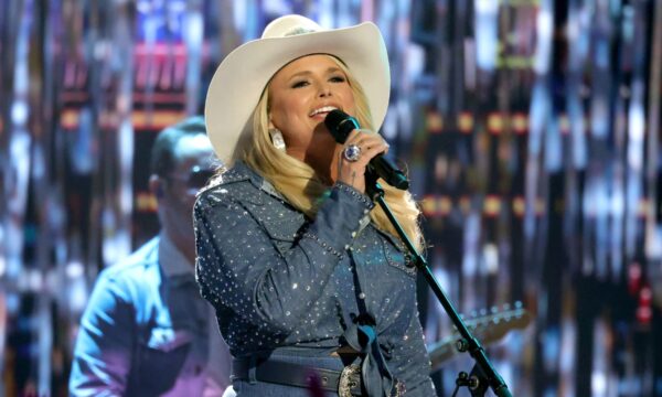 Disco, drag queens e laquê: Miranda Lambert está pronta para festejar