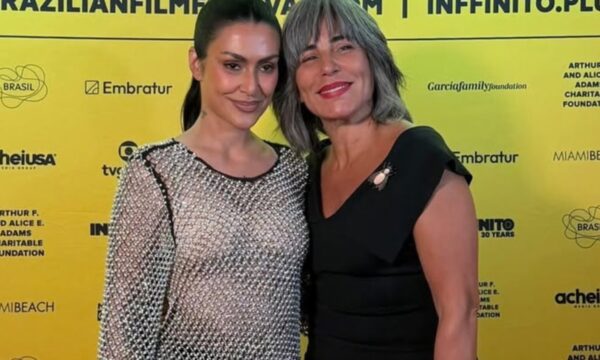 Cleo rasga elogios à mãe, Glória Pires, na première  de 'Se Eu Fosse Você 3': 'Acolhedora e super-atriz'